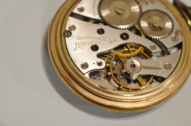 [2565]【米国OH済】Waltham ウォルサム Riverside リバーサイド 1940年 16サイズ - アンティーク懐中時計の販売